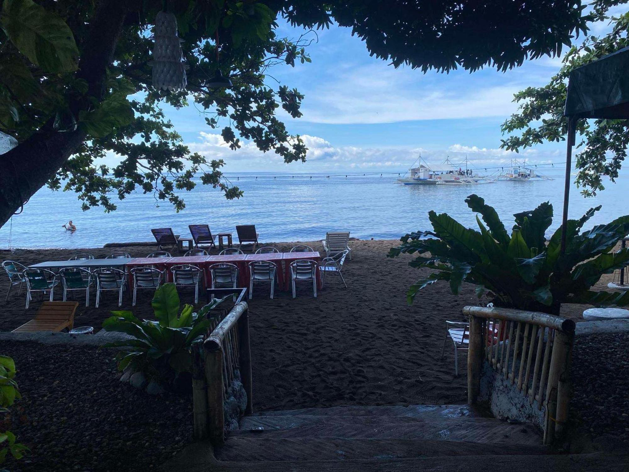 Glamping Dome Dauin Beach Resort Exteriér fotografie